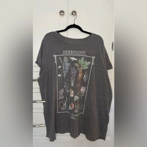 Plus Size Women’s Harry Potter Herbology Graphic T-Shirt